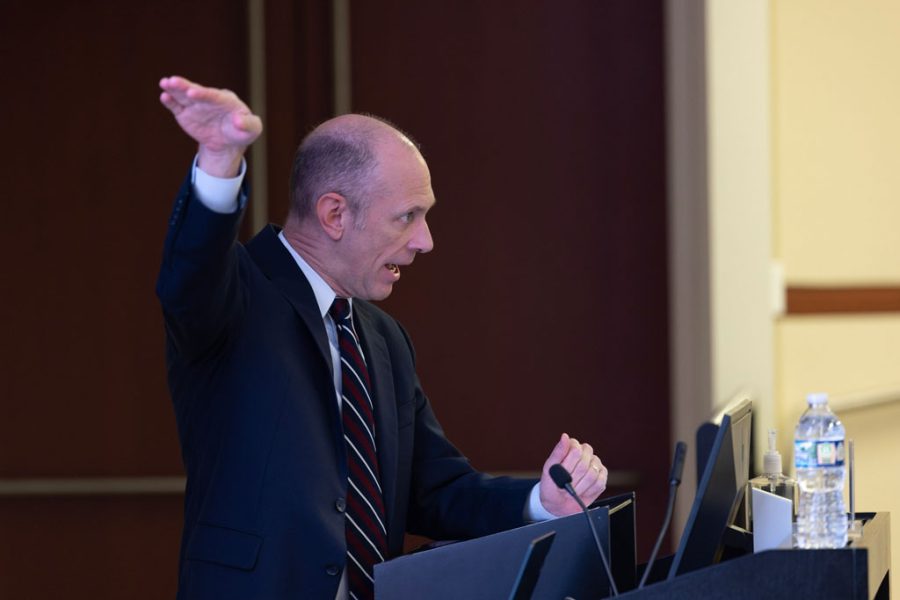 4-austan-goolsbee-podium